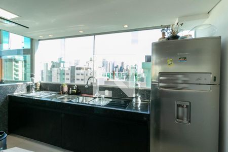 Apartamento para alugar com 450m², 4 quartos e 4 vagas Apartamento para alugar com 450m², 4 quartos e 4 vagasCozinha