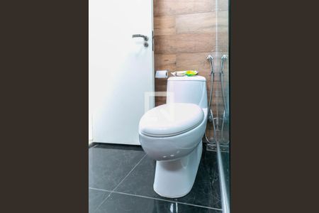 Apartamento para alugar com 450m², 4 quartos e 4 vagas Apartamento para alugar com 450m², 4 quartos e 4 vagasBanheiro Social 2