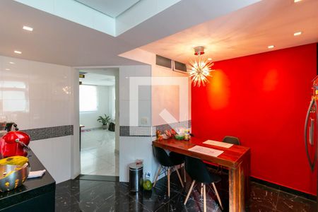 Apartamento para alugar com 450m², 4 quartos e 4 vagas Apartamento para alugar com 450m², 4 quartos e 4 vagasCozinha