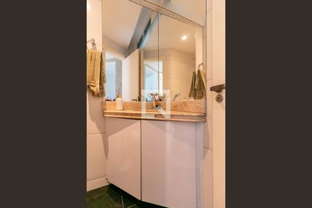 Apartamento para alugar com 450m², 4 quartos e 4 vagas Apartamento para alugar com 450m², 4 quartos e 4 vagasLavabo