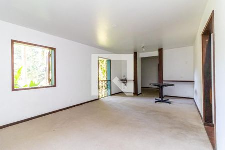 Casa de condomínio à venda com 450m², 5 quartos e 2 vagas Casa de condomínio à venda com 450m², 5 quartos e 2 vagasSala Andar Inferior