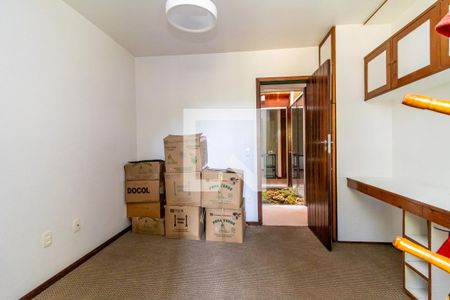 Casa de condomínio à venda com 450m², 5 quartos e 2 vagas Casa de condomínio à venda com 450m², 5 quartos e 2 vagasQuarto 2