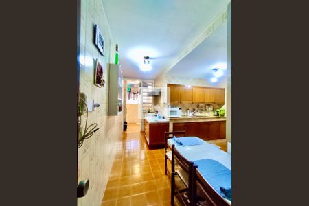 Apartamento à venda com 135m², 3 quartos e 2 vagas Apartamento à venda com 135m², 3 quartos e 2 vagasCopa / Cozinha