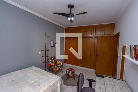 Casa à venda com 220m², 4 quartos e 3 vagasQuarto 2