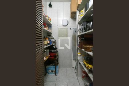 Casa à venda com 1321m², 3 quartos e 8 vagasDespensa