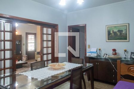 Casa à venda com 1321m², 3 quartos e 8 vagasCopa