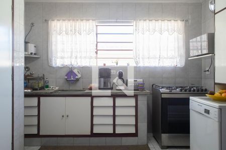 Casa à venda com 1321m², 3 quartos e 8 vagasCozinha