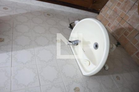 Casa à venda com 238m², 4 quartos e 4 vagasBanheiro de serviço