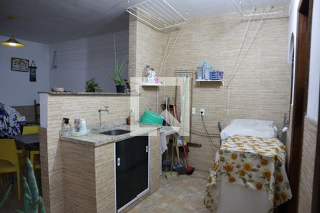 Casa à venda com 238m², 4 quartos e 4 vagasÁrea de Serviço