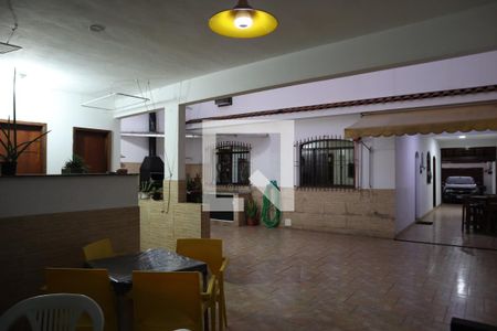 Casa à venda com 238m², 4 quartos e 4 vagasÁrea comum - Churrasqueira