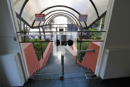 Apartamento à venda com 78m², 2 quartos e 1 vagaÁrea comum