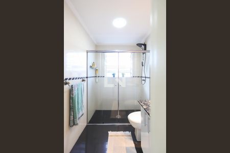 Casa à venda com 219m², 2 quartos e 5 vagas Casa à venda com 219m², 2 quartos e 5 vagasBanheiro