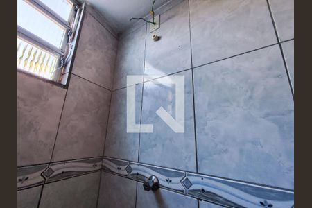 Casa para alugar com 34m², 2 quartos e sem vaga Casa para alugar com 34m², 2 quartos e sem vagaChuveiro