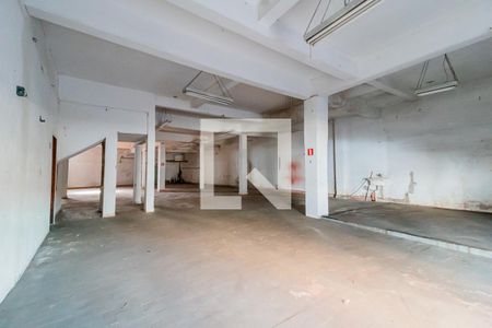 Casa à venda com 523m², 6 quartos e 1 vaga Casa à venda com 523m², 6 quartos e 1 vagaSalão