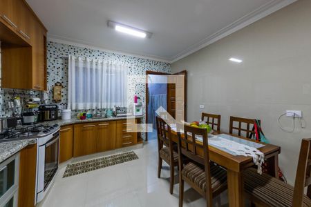 Casa à venda com 100m², 3 quartos e 2 vagasCozinha