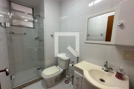 Apartamento à venda com 55m², 2 quartos e 1 vaga Apartamento à venda com 55m², 2 quartos e 1 vagaBanheiro