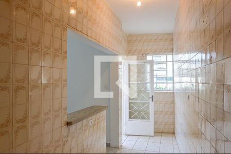 Casa à venda com 187m², 2 quartos e 2 vagas Casa à venda com 187m², 2 quartos e 2 vagasEdícula