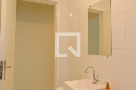 Casa à venda com 187m², 2 quartos e 2 vagas Casa à venda com 187m², 2 quartos e 2 vagasLavabo