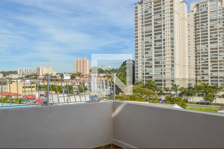 Casa à venda com 187m², 2 quartos e 2 vagas Casa à venda com 187m², 2 quartos e 2 vagasQuintal