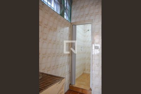 Casa à venda com 187m², 2 quartos e 2 vagas Casa à venda com 187m², 2 quartos e 2 vagasEdícula