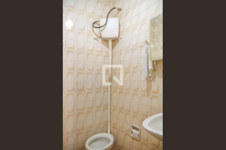 Casa à venda com 187m², 2 quartos e 2 vagas Casa à venda com 187m², 2 quartos e 2 vagasEdícula