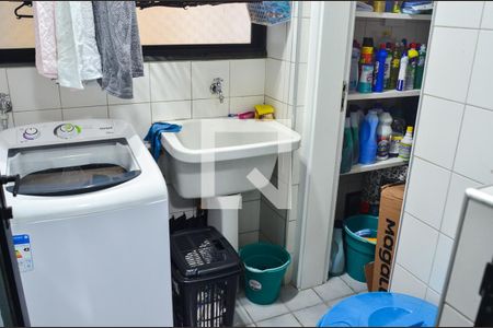 Apartamento à venda com 80m², 3 quartos e 1 vagaÁrea de Serviço