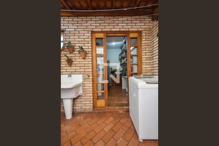 Casa de condomínio à venda com 130m², 2 quartos e 1 vagaLavanderia 