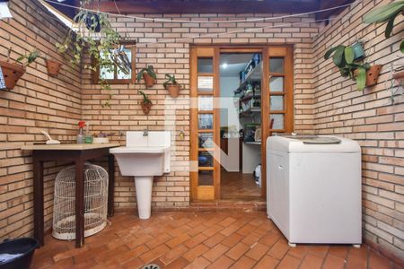 Casa de condomínio à venda com 130m², 2 quartos e 1 vagaLavanderia 