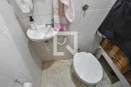 Casa de condomínio à venda com 130m², 2 quartos e 1 vagaBanheiro de Serviços     