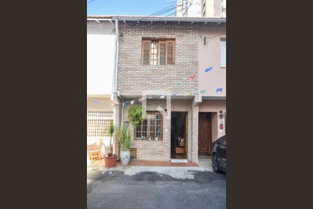 Casa de condomínio à venda com 130m², 2 quartos e 1 vagaCasa