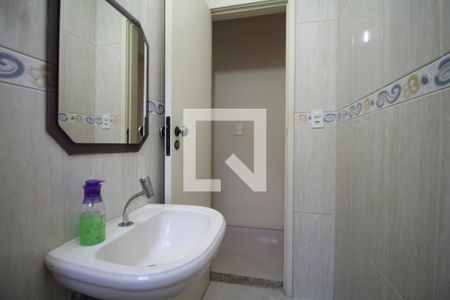 Casa à venda com 200m², 4 quartos e 2 vagasLavabo