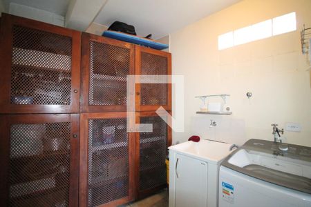 Casa à venda com 200m², 4 quartos e 2 vagasÁrea de Serviço