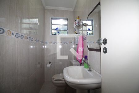 Casa à venda com 200m², 4 quartos e 2 vagasLavabo