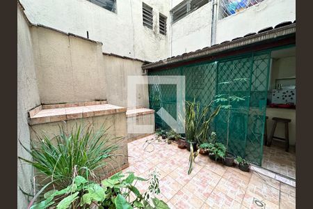 Apartamento à venda com 58m², 2 quartos e 1 vaga Apartamento à venda com 58m², 2 quartos e 1 vagaQuintal