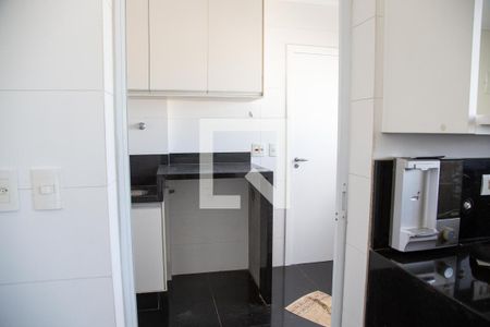 Apartamento à venda com 155m², 2 quartos e 4 vagas Apartamento à venda com 155m², 2 quartos e 4 vagasCozinha