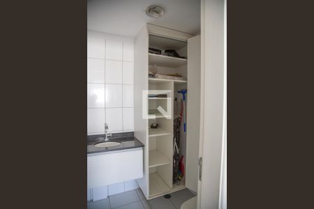 Apartamento à venda com 155m², 2 quartos e 4 vagas Apartamento à venda com 155m², 2 quartos e 4 vagasBanheiro