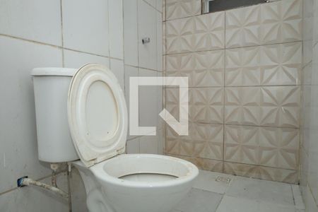 Banheiro de casa para alugar com 1 quarto, 35m² em Vila Verde, São Paulo