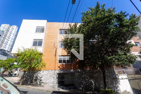 Apartamento à venda com 105m², 2 quartos e 1 vaga Apartamento à venda com 105m², 2 quartos e 1 vagaFachada