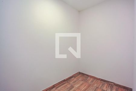 Casa à venda com 755m², 6 quartos e 4 vagasÁrea de Serviço - Quarto 2