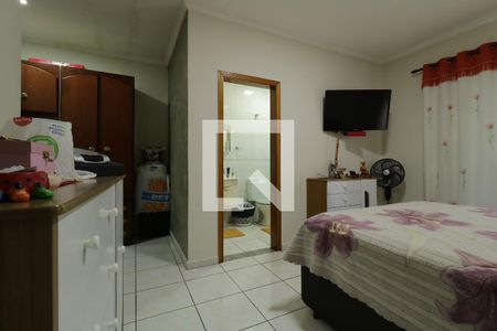 Casa à venda com 140m², 3 quartos e 4 vagasSuite