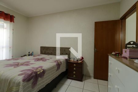 Casa à venda com 140m², 3 quartos e 4 vagasSuite