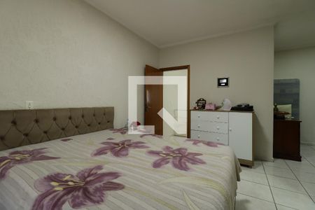 Casa à venda com 140m², 3 quartos e 4 vagasSuite