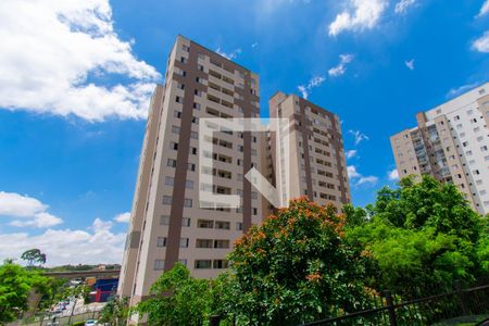Apartamento à venda com 64m², 3 quartos e 1 vaga Apartamento à venda com 64m², 3 quartos e 1 vagaFachada