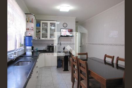 Casa à venda com 125m², 3 quartos e 2 vagasCozinha