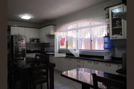Casa à venda com 125m², 3 quartos e 2 vagasCozinha