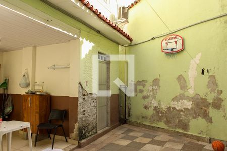 Casa à venda com 367m², 4 quartos e 2 vagasQuintal