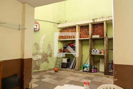 Casa à venda com 367m², 4 quartos e 2 vagasQuintal