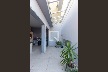 Casa à venda com 198m², 3 quartos e 2 vagasQuintal Fundos