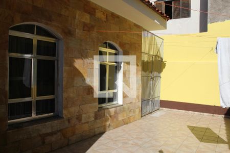 Casa à venda com 347m², 3 quartos e 5 vagasFachada