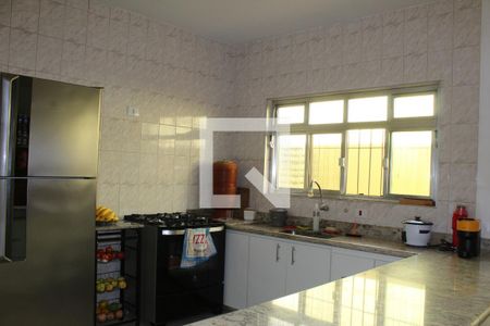 Casa à venda com 347m², 3 quartos e 5 vagasCozinha